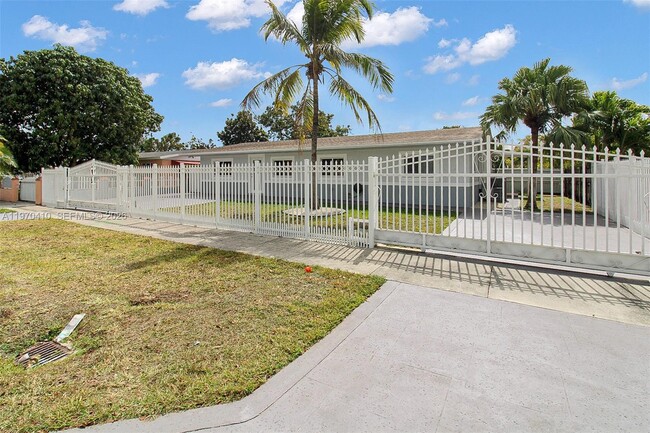 Foto del edificio - 11740 SW 182nd Terrace