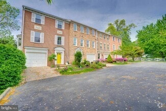 Building Photo - 2510 N Harrison St