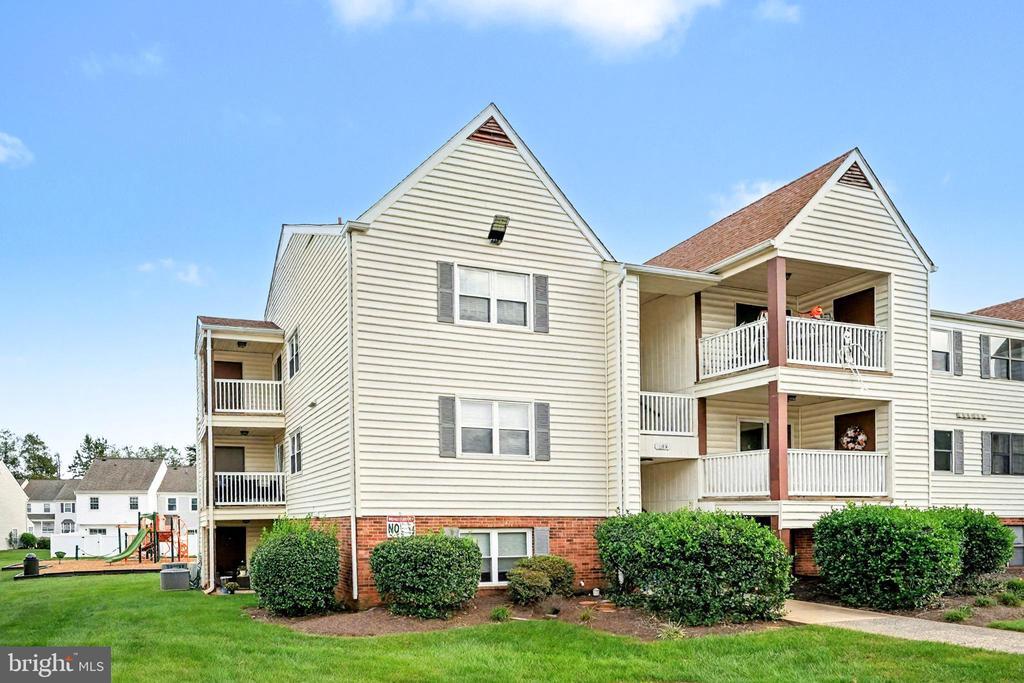 Foto principal - 102 Chesterfield Ln