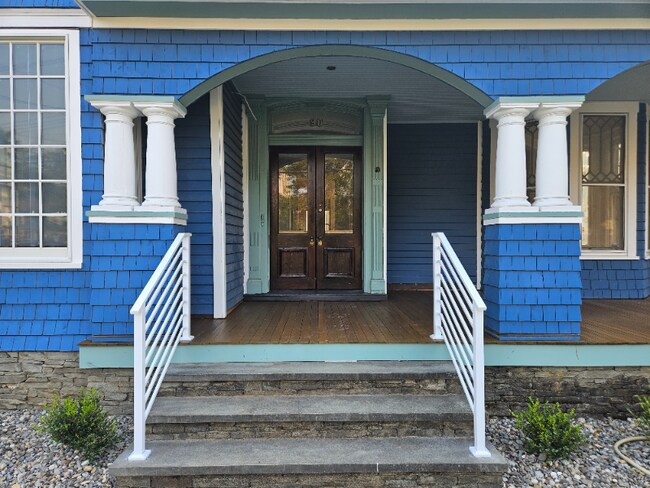 Foto del edificio - 90 Shrewsbury Ave