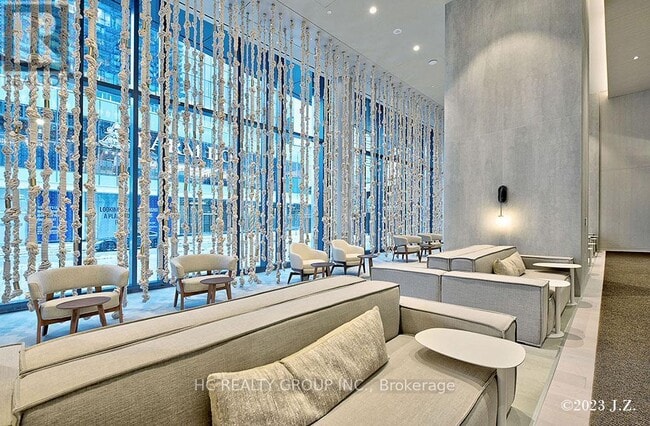 Building Photo - 138 Downes St