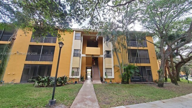 Foto del edificio - 3858 Coral Tree Cir