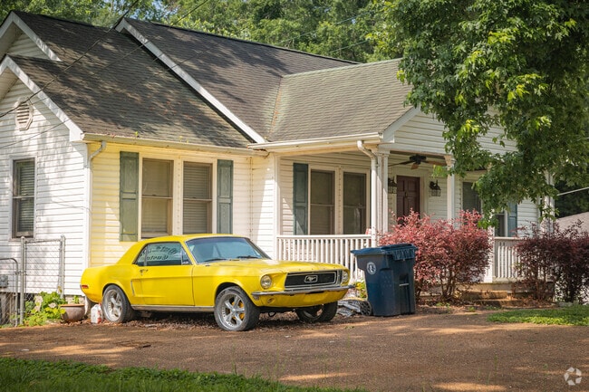 Modest American homes and muscle cars are a common sight in East Ridge.