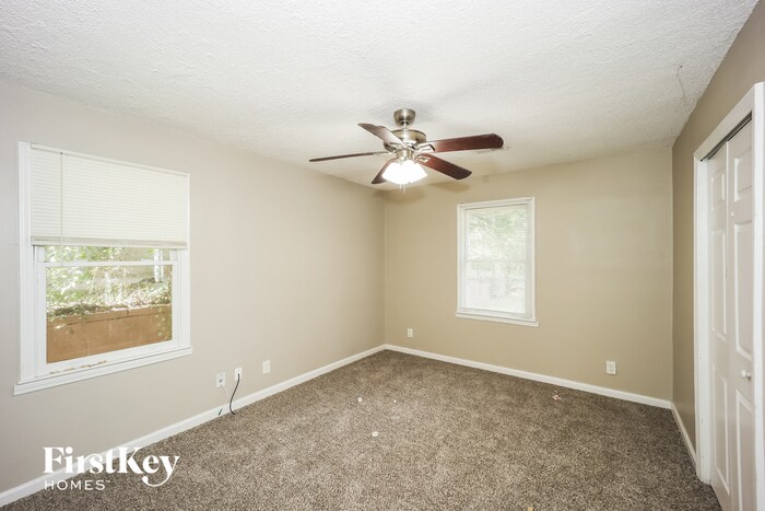Primary Photo - 61 Springside Dr SE