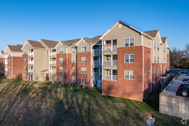 Foto del edificio - Town Creek Village