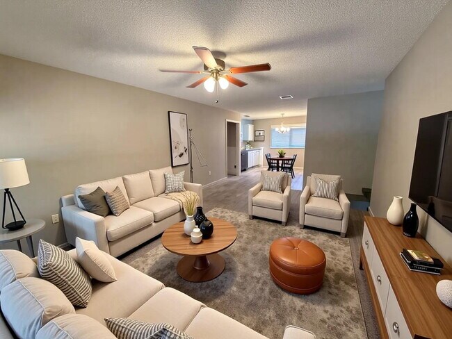 Foto del edificio - 8213 NW 36th Terrace