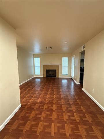 Foto del edificio - 6050 Melody Ln