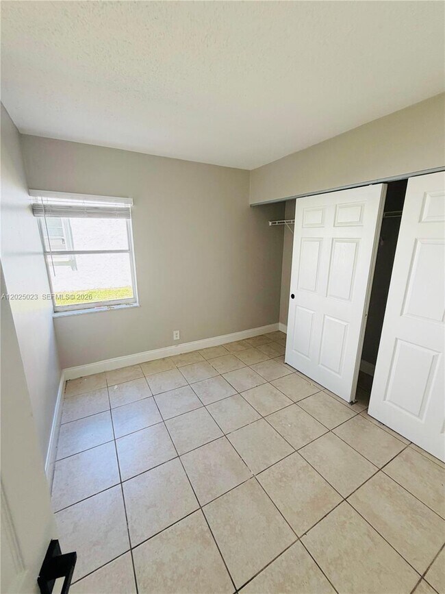 Foto del edificio - 331 NW 42nd Ct