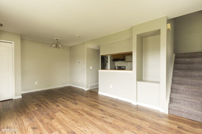 Building Photo - 2 br, 1 bath House - 28406 Longmeadow Ln