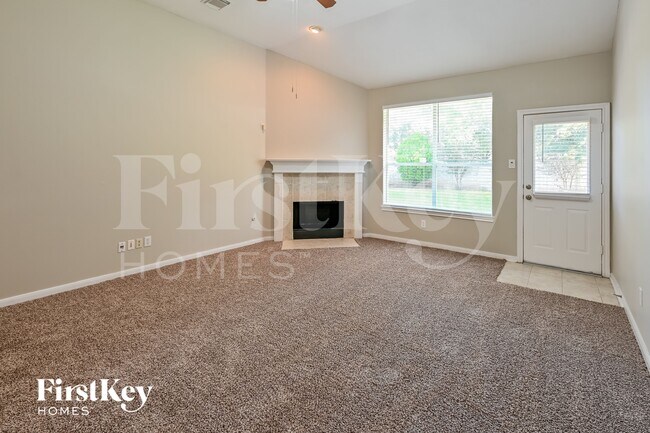 Foto del edificio - 23722 River Pl Dr