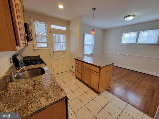 4701 12th St NE - 4