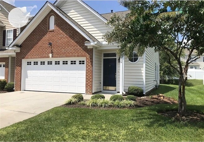 Building Photo - 850 Parkland Pl