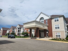 Building Photo - 6935 70th Ct
