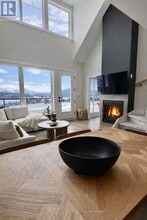 Building Photo - 11 Tree Tops Ln