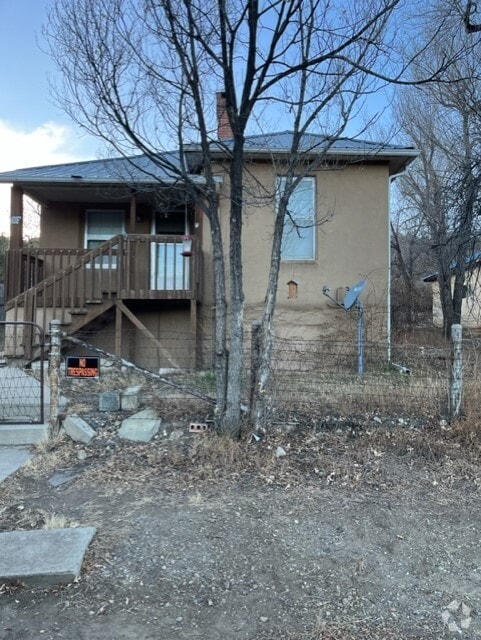 Building Photo - 10F Elm St