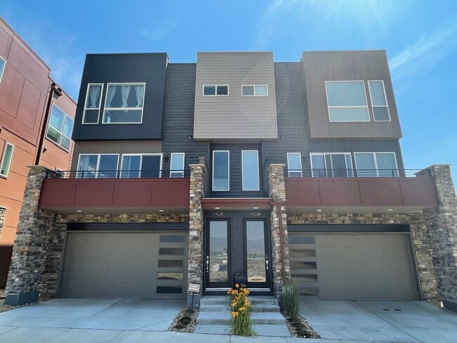 LOVELY 2 BED/2.5 BATH Great location near Boulder! - LOVELY 2 BED/2.5 BATH Great location near Boulder! Townhome