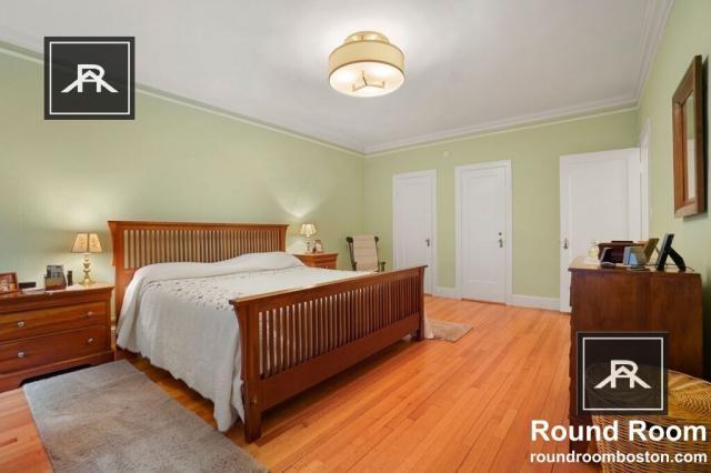 Foto del edificio - 3 bedroom in Brookline MA 02446