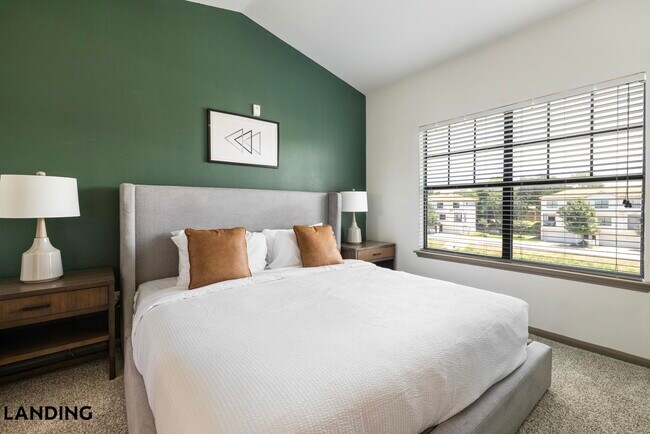 Foto del edificio - 3232 N Garland Ave
