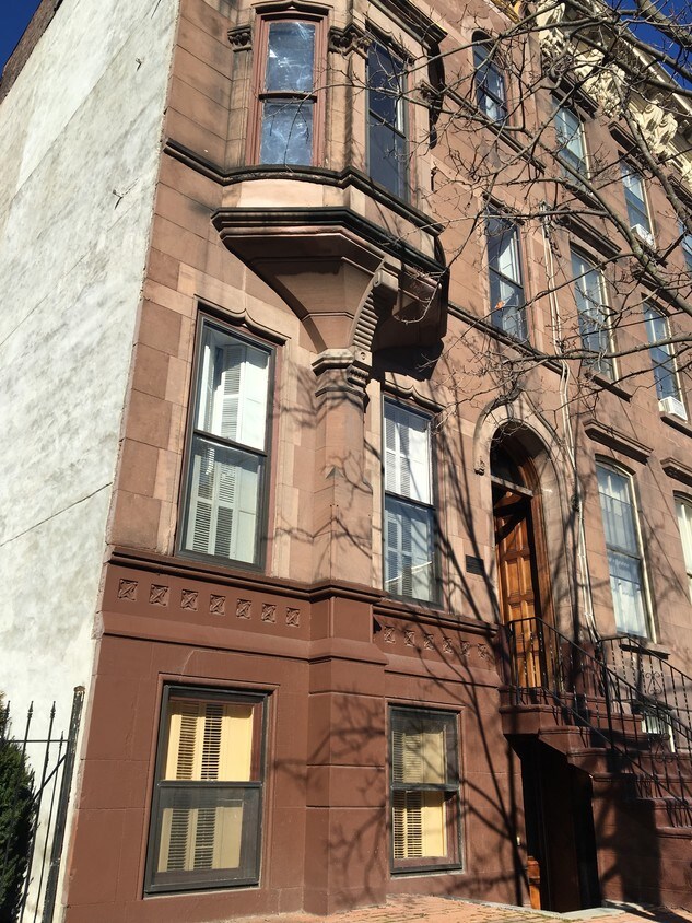 18 Ten Broeck St, Albany, NY 12210 Apartments 18 Ten Broeck St Albany