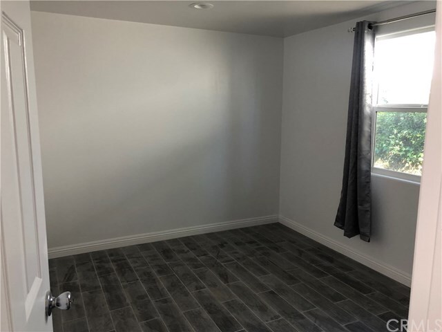 Building Photo - 6813 Lotus Ave