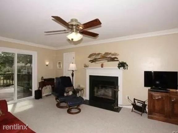 Building Photo - 3 br, 2.5 bath House - 10178 Castle Tower Rd
