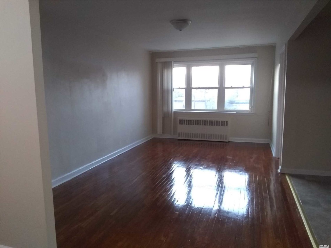 Primary Photo - 113-60 Springfield Blvd