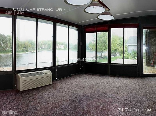 Foto del edificio - 3-4 Bedroom  Waterfront; Ground Floor Master