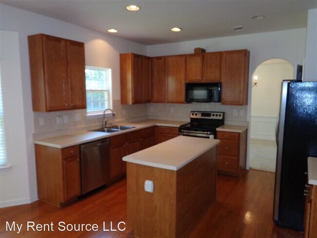 Building Photo - 4 br, 2.5 bath House - 42 Cobblestone Dr