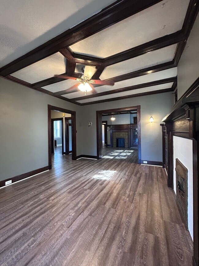 Foto del edificio - 3 Bed 1 Bath Duplex (Observatory Hill)