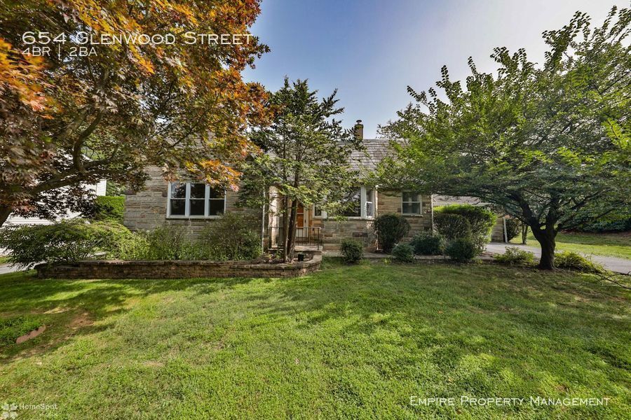 Primary Photo - Single Family Home for Rent in Emmaus