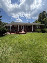 Building Photo - 405 Winesap Rd