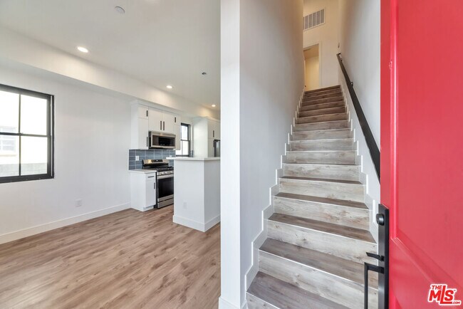 Foto del edificio - 1024-1024 Masselin Ave
