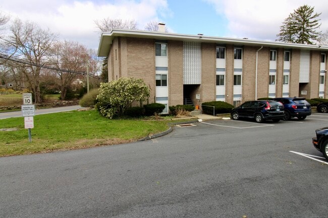 Building Photo - 63 Niles Hill Rd