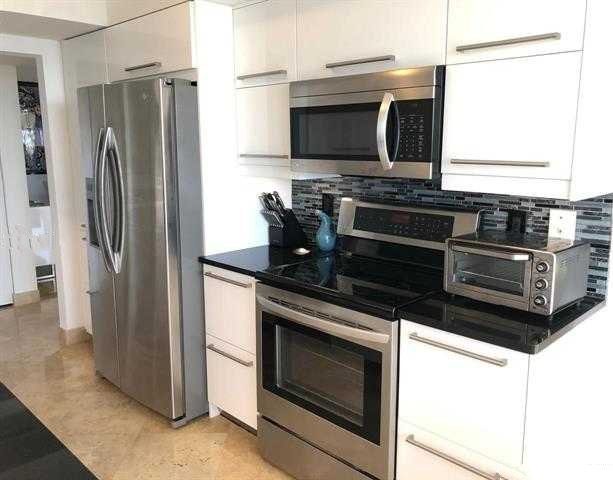 Building Photo - 21055 Yacht Club Dr