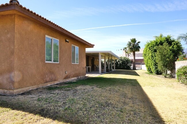Building Photo - 45995 Dune Palms Rd