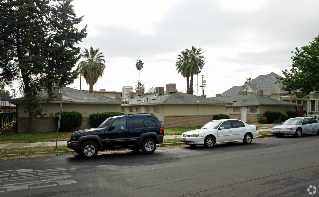 Foto principal - 150-178 N Calaveras St