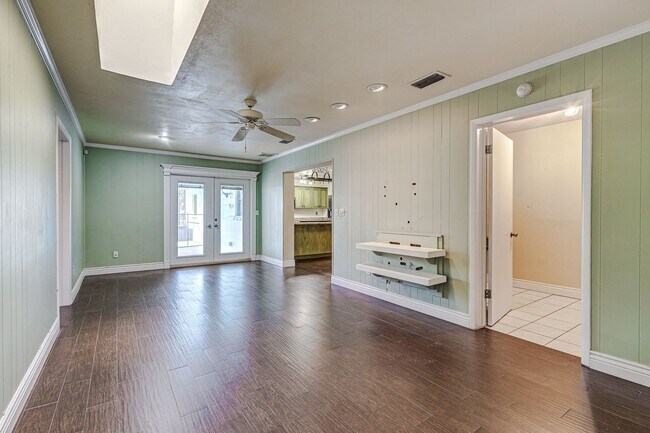 Building Photo - Welcome to Your Dream Home