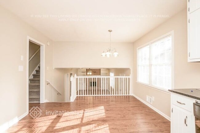 Building Photo - 4032 Cumberland Dr SW