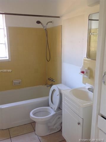 Building Photo - 822 W Las Olas Blvd