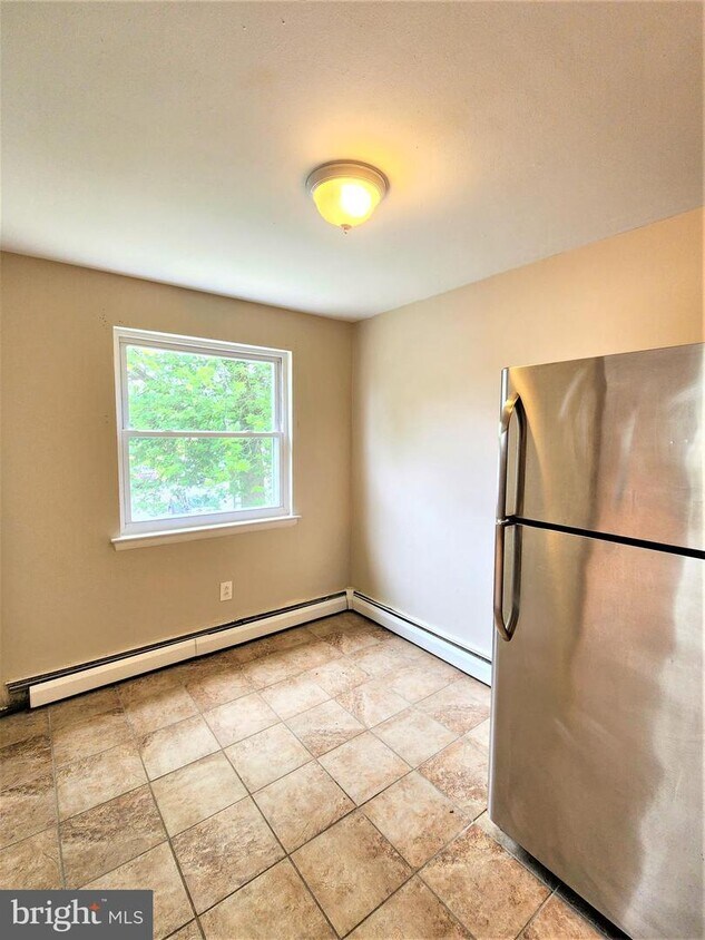 2616 Parkside Terrace, Brookhaven, PA 19015 Room for Rent in