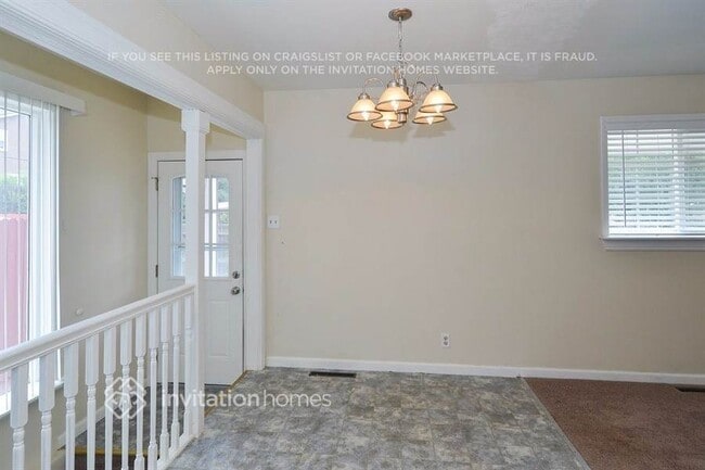 Building Photo - 1351 Oswego St