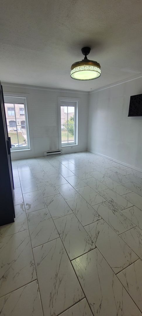 Photo - 111 W. Franklin-FOURPOINT Apartment