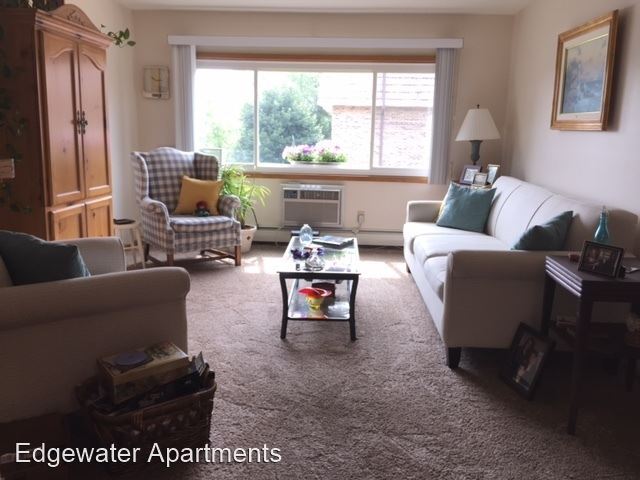 Primary Photo - 231 N Fowler St