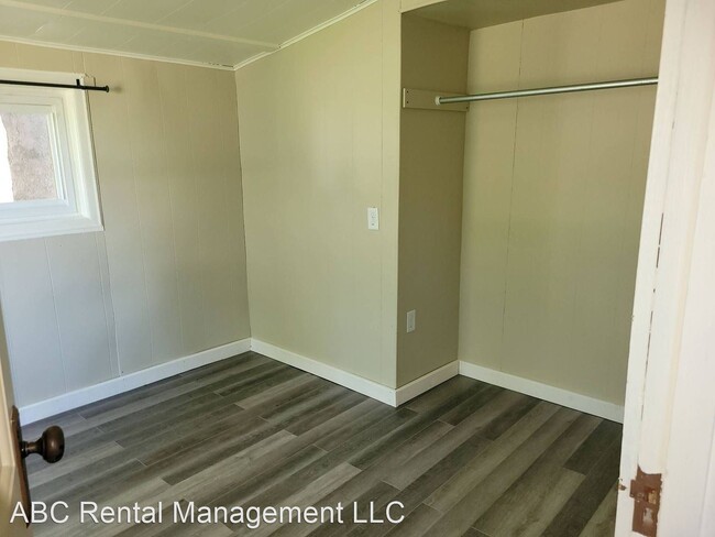 Building Photo - 2 br, 1 bath House - 129 7th Avenue