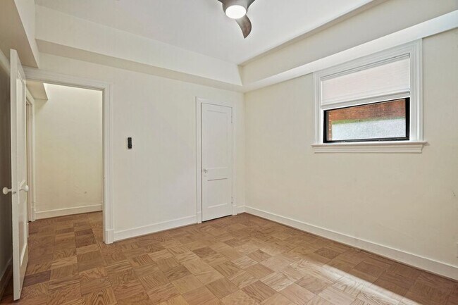 Foto del edificio - 2655 41st St NW