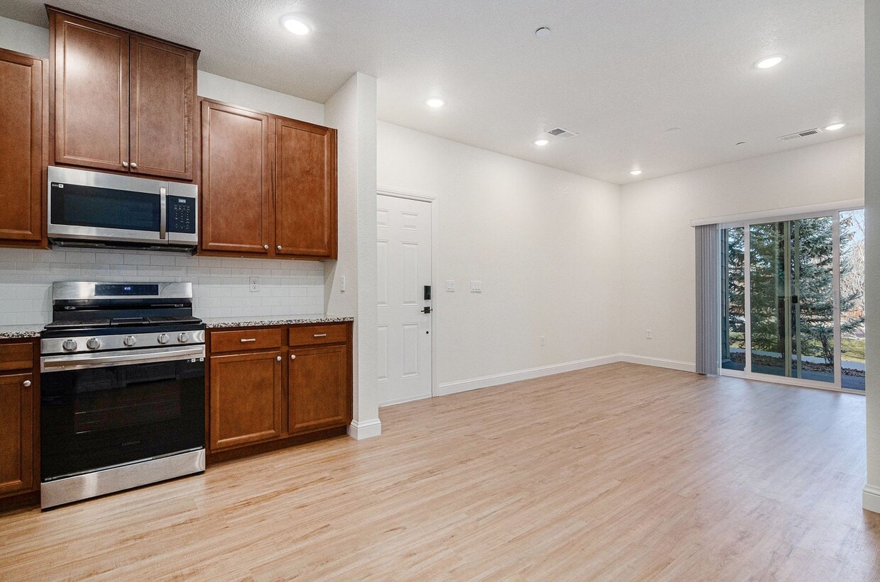 Primary Photo - Ground Level Condo - 2 Bedrom 2 Bathroom in Chatfield Bluffs