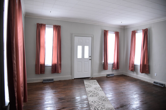 Main Living Room - 705 W Park St