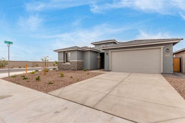 Building Photo - NEW BUILD in Litchfield Park!! 4 bed, 3.5 ...