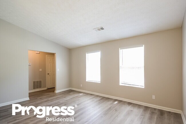 Building Photo - 3054 Aberdeen Way