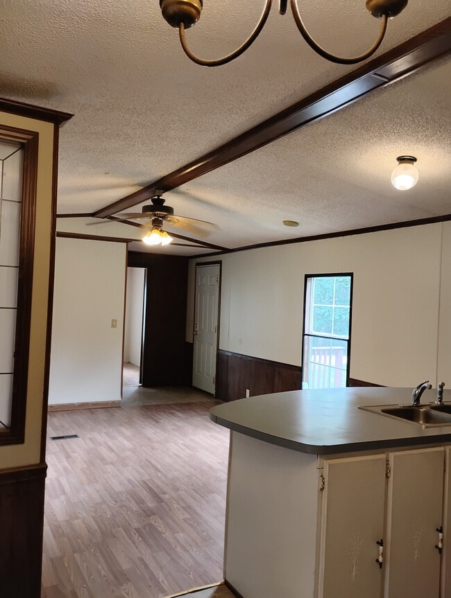 Building Photo - 279 Outback Dr